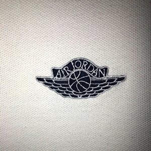 90's Vintage and Very Rare! Nike Air Jordan Embroidered WINGS S/S Men in Sz XL